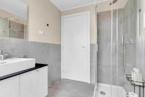 Green Living with Terrace & Garage by NDP rent