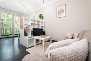 Łódź Classic Apartment by BookingHost