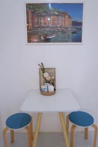 Sunnydale Apartelle -Room Accommodation near Calatagan Beach Resorts