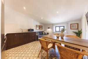 Bravissimo Abeuradors, 3 bedrooms in the Barri Vell