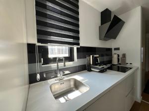G Tower Residence at Divan Near To Mimar Sinan Metro Station