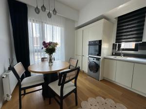 G Tower Residence at Divan Near To Mimar Sinan Metro Station
