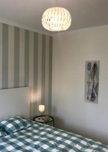Vida na praia – newly renovated beachfront apartment