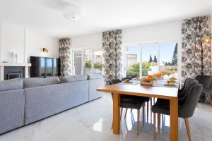 #221 Family Villa with Private Pool in Albufeira