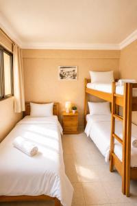 2BR Luxury Apartment-Heart Of Taghazout, Private Beach Access, Panoramic View, Remote Work 100Mbps, Walk to Restaurants