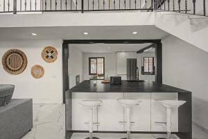 Sunset Villa