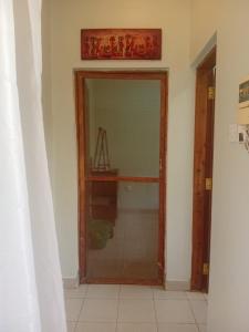 Secure & Central Private Entry near PPF