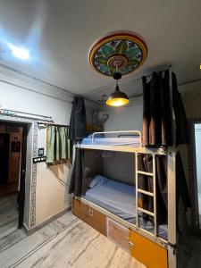 Whereabout Hostel Udaipur-Panoramic Lake Views & Rooftop Cafe