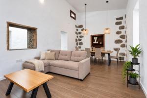 TenoHomes Villa SAYAN, Private Pool & Teide Views