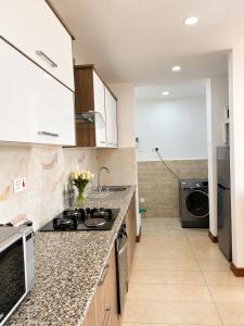 Imagine Luxe Bohemian 2bed by YourHost