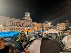 Tienda de Campaña Quechua en Pleno Centro