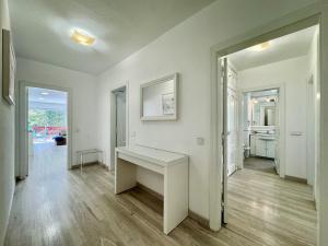 Vilamoura Marina Beach 2 With Pool by Homing