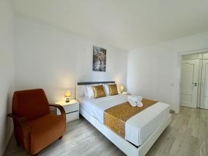 Vilamoura Marina Beach 2 With Pool by Homing