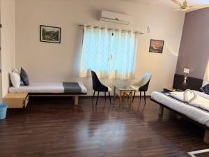 hotel akshay inn