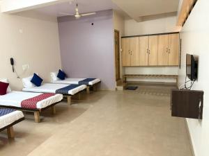 hotel akshay inn