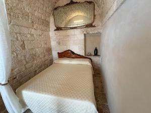 Romantic Stone Suite with Private Whirlpool Tub