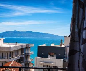 Three Bedroom Sea View Apartament