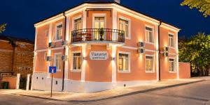 Victoria guest house