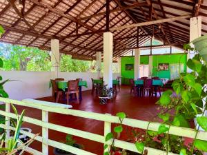 Globetrotter Tourist Inn