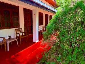 Globetrotter Tourist Inn