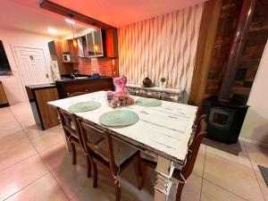 Sua Experiência na Serra Gaúcha • Duplex Charmoso + Lareira+Churrasqueira