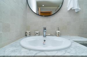 stylish apartment menara gare airport