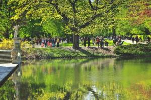 Stylish Mokotów The Royal Baths Park BOOKIT Warsaw