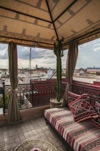 Riad African house, with 4 suites and heated pool