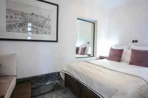 Riad African house, with 4 suites and heated pool