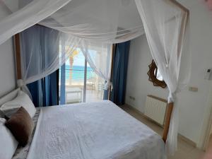 Mahdia front sea 2