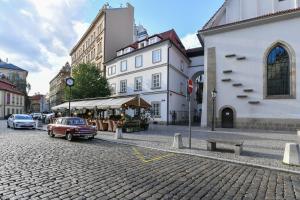 Charm In The Old Town - Steps to Charles Bridge
