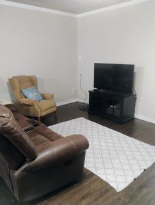 Spacious Centrally Located Studio