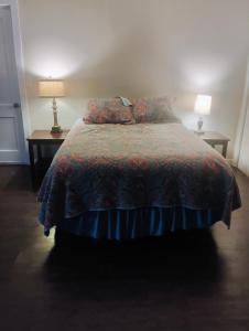Spacious Centrally Located Studio