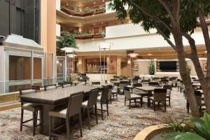 Embassy Suites Omaha- La Vista Hotel & Conference Center