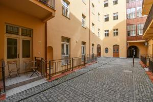 Dvorak Boutique Apt - City Center - with Balcony