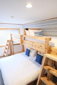 The Brueys Lodge Tangram Madarao