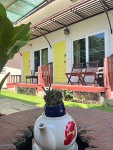 Little Guesthouse KadKongTa