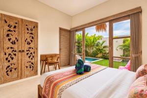 Villa Vanilla Coco - 2BR Tropical Pool Retreat