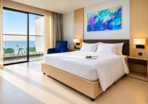 Apartment Nearly Airport - Private Beach & Pool
