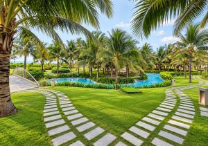 Apartment Nearly Airport - Private Beach & Pool