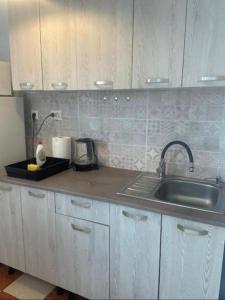 1 room Near City Center