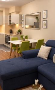 Corvin deLuxe Apartment with 2 bedrooms