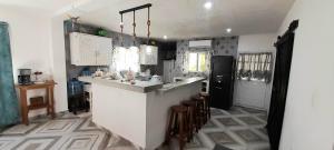 Casa Cómoda Cerca del Mar con Acceso a Palapas