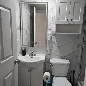 2BR entry suite near YVR, DT, SkyTrain
