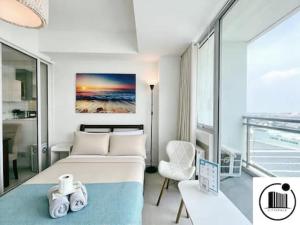 Citispace 1BR Condotel Suite at Azure Urban Resort Near Airport #AZ01A