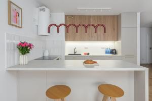 Lumina I 4-room Family Apart with Parking & Balcony I 90m2