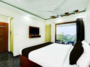 Townhouse R S PURAM Junction Formerly Venition Inn