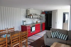 Farbror Alfreds Hönshus Sjöutsikt - Södra Norrby