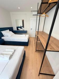 Nene Tereza Airport Apartment 4th - Oljan