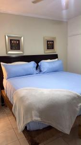 Modern 2BR Retreat in New Kingston